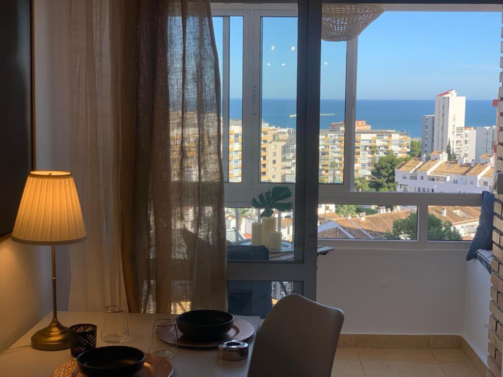 Apartamento Amanecer en el mar Benalmádena Habitación foto